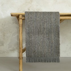 Runner 40x160 - Talia Gray