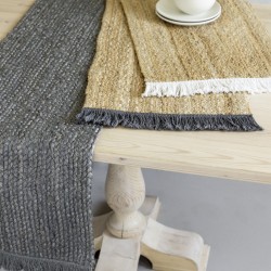 Runner 40x160 - Talia Gray