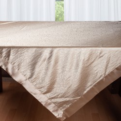 Σατέν τραπεζοκαρέ 2009 λουλούδι (130cm X 130cm) μπέζ