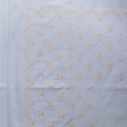 Silk Fashion Χειροποιητο Σεντονι Με Κεντημα 2806B Τεσσαρων Τεμαχιων (225Cm X 270Cm) Λευκο Κιτρινο