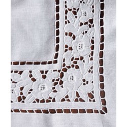 Χειροποίητο τραπεζομάντηλο (122cm X 168cm) 682