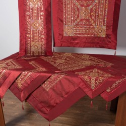 Σετ 7 τεμαχίων (85cm X 85cm, 40cm X 110cm, 130cm X 130cm, 2x45cm X 45cm, 2x55cm X 55cm) 703 ΧΝ-48 Μπορντώ