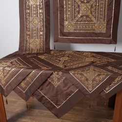 Σετ 7 τεμαχίων (85cm X 85cm, 40cm X 110cm, 130cm X 130cm, 2x45cm X 45cm, 2x55cm X 55cm) 703 ΧΝ-48 Καφέ