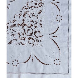 Silk Fashion Κοφτό Τραπεζομάντηλο Χειρός (140Cm X 140Cm) Hy87